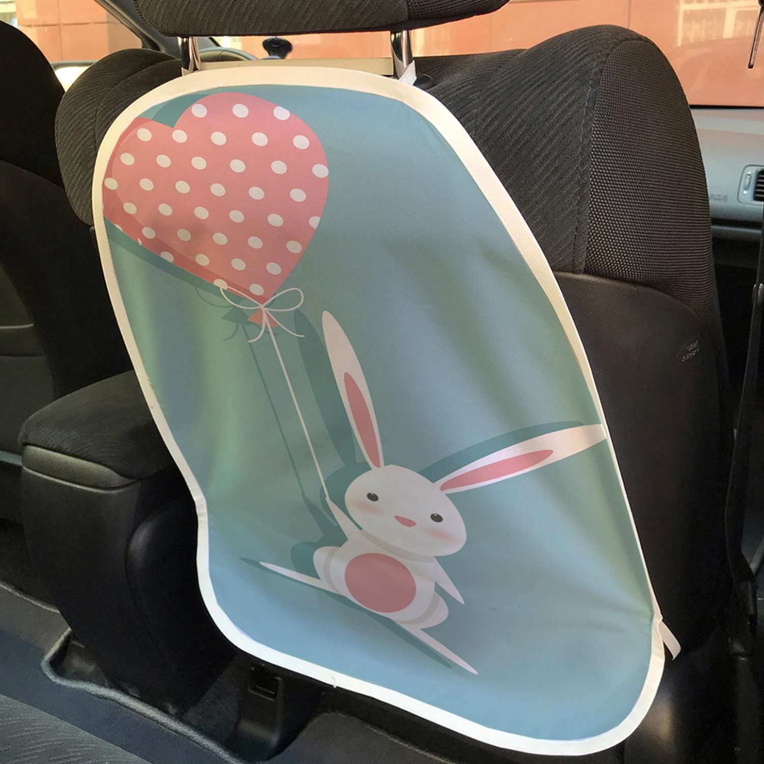 Накидка на сиденье автомобиля JoyArty Влюбленный кролик с шариком - фото 2