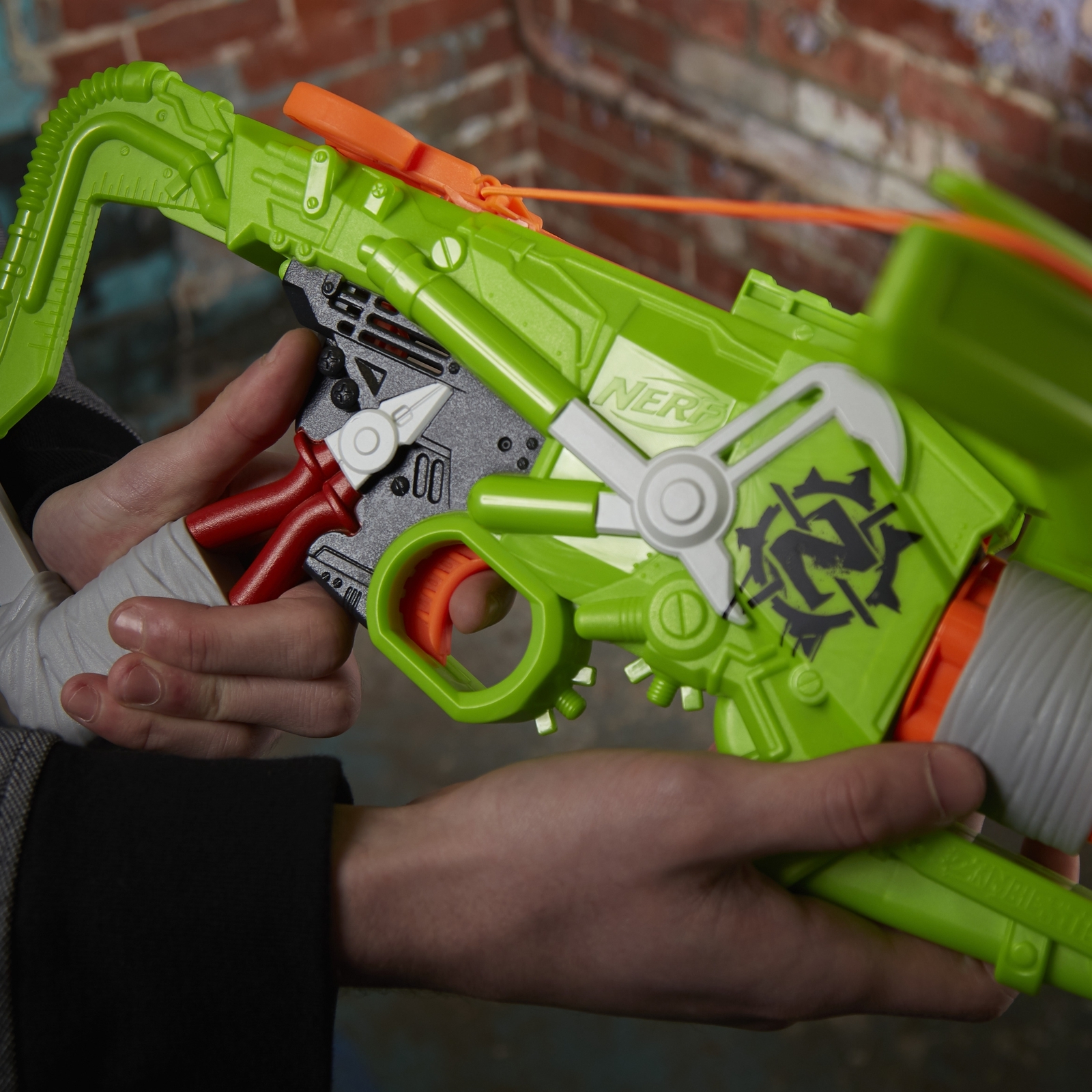 Бластер Nerf Zombie Strike Outbreaker - фото 11