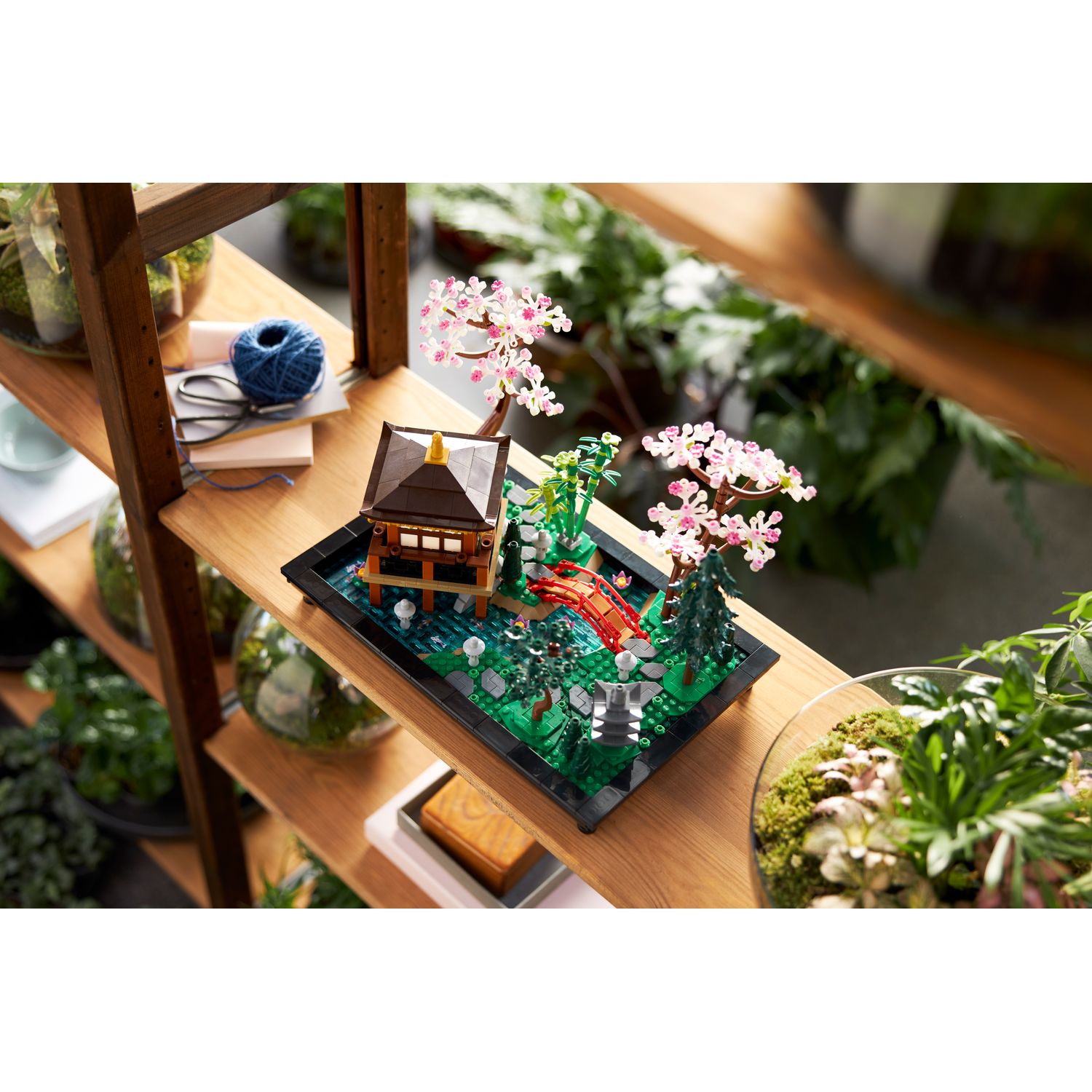 Конструктор LEGO Icons Tranquil Garden 10315 - фото 10