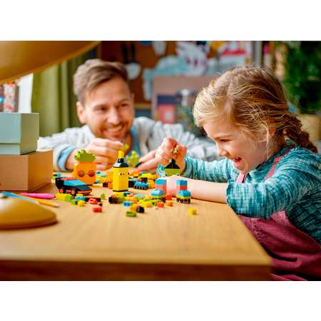 Конструктор LEGO Classic LEGO детский Творческое неоновое веселье 11027