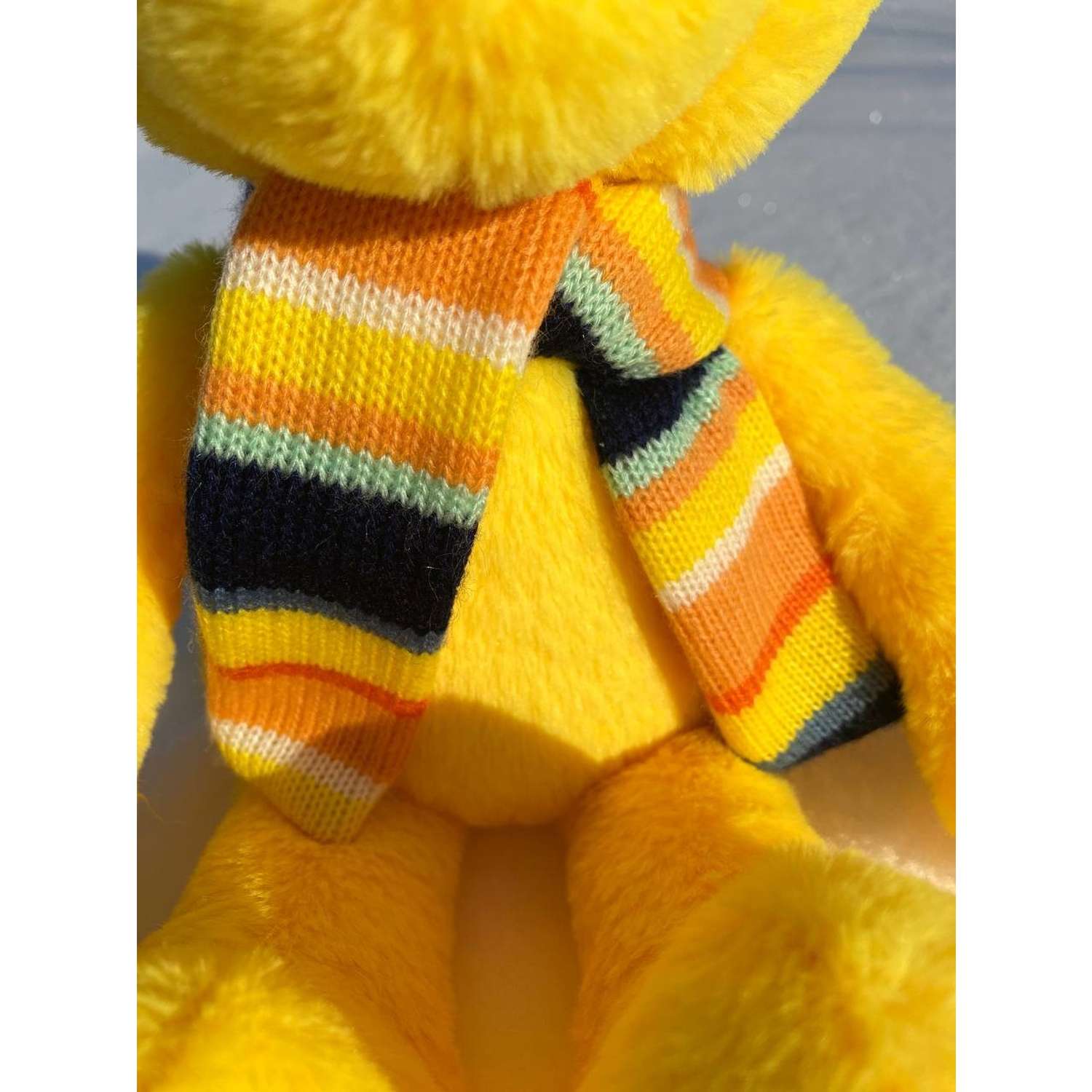 Мягкая игрушка Мягкие игрушки БелайТойс Плюшевый мишка Люк желтый с шарфиком 25 см - фото 4