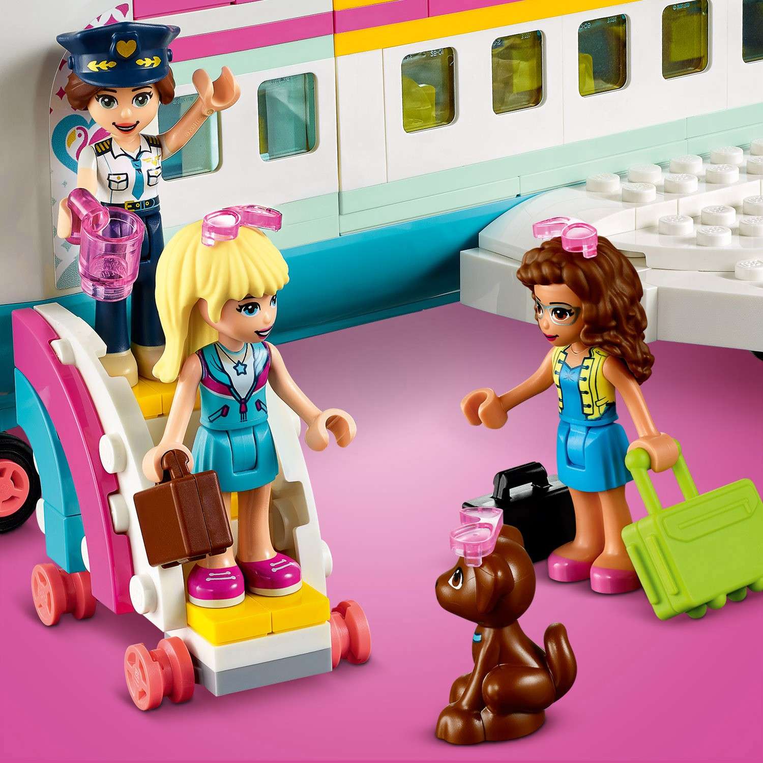 Конструктор LEGO Friends Самолёт в Хартлейк Сити 41429 - фото 11