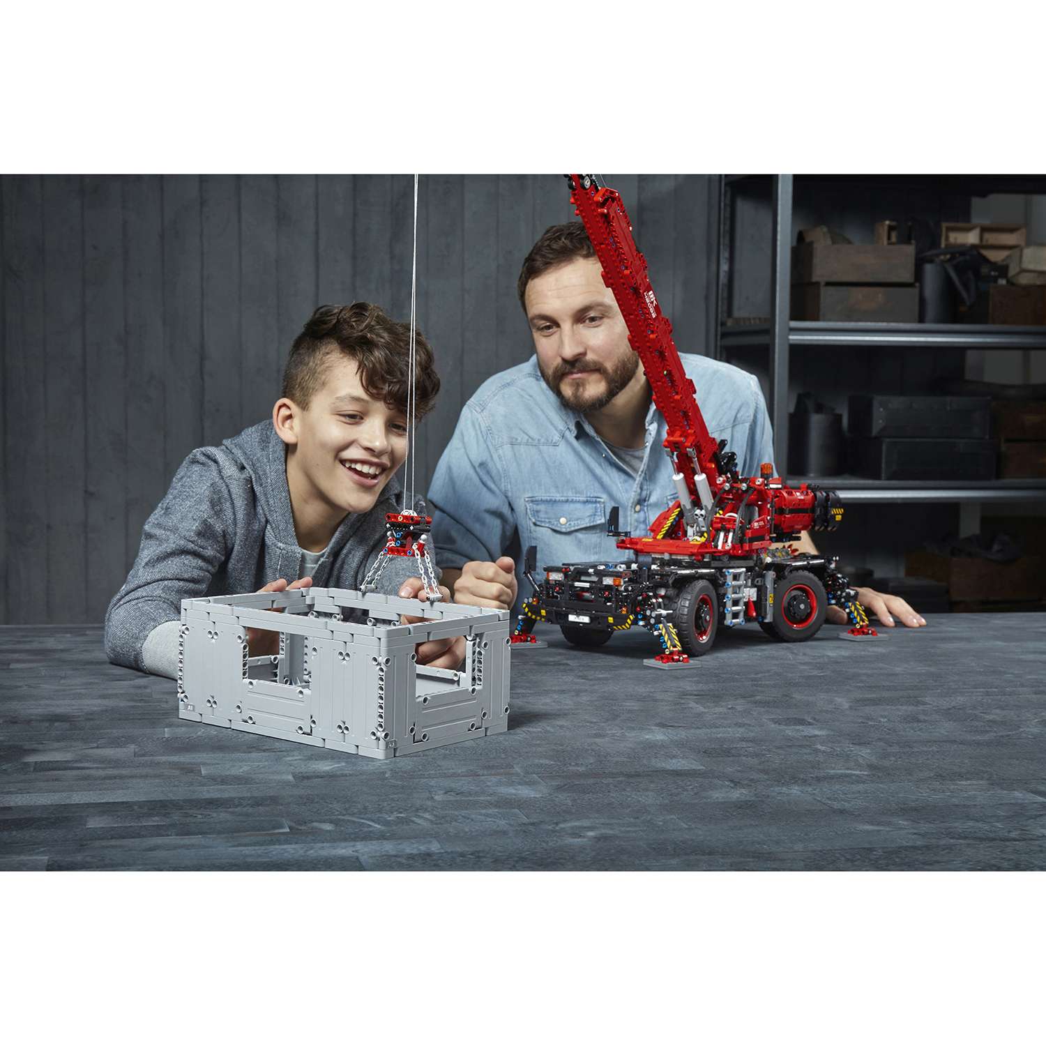 Конструктор LEGO Technic Подъёмный кран для пересечённой местности 42082 - фото 40