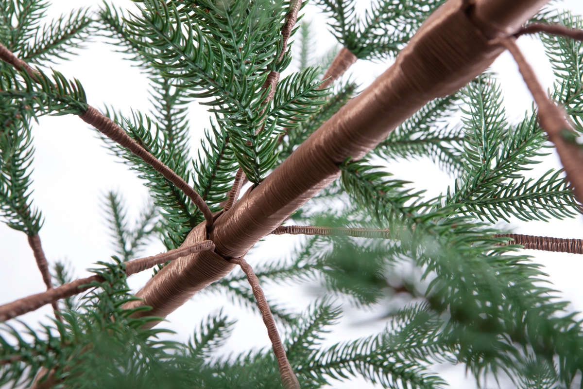 Искусственная елка Crystal Trees Борго зеленая с шишками 210 см. - фото 5