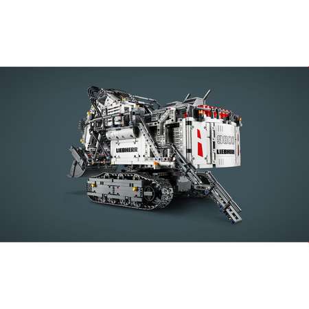 Конструктор LEGO Technic Экскаватор Liebherr R 9800 42100