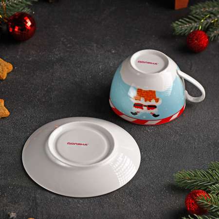 Чайная пара Доляна фарфоровая «Новый год. Дед Мороз» 2 предмета: чашка 250 мл блюдце d=14 см