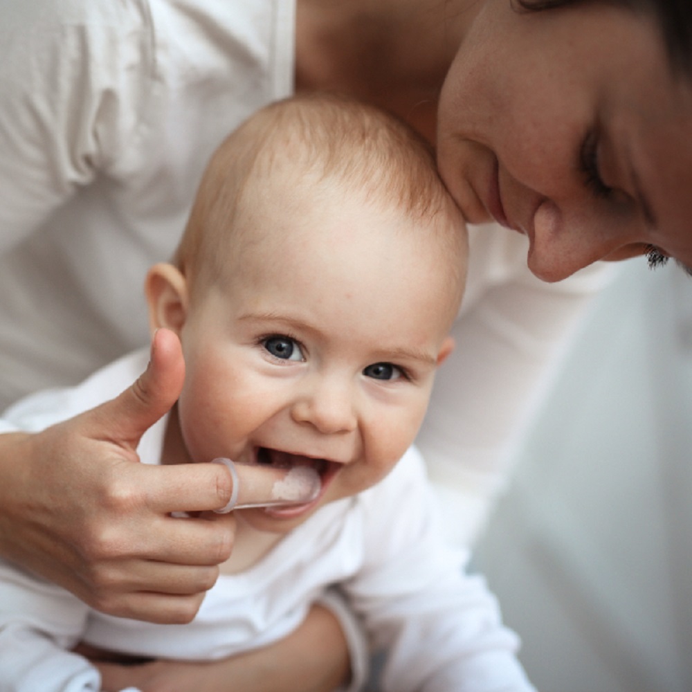 Щеточка Babyono в футляре силиконовая Прозрачная - фото 6