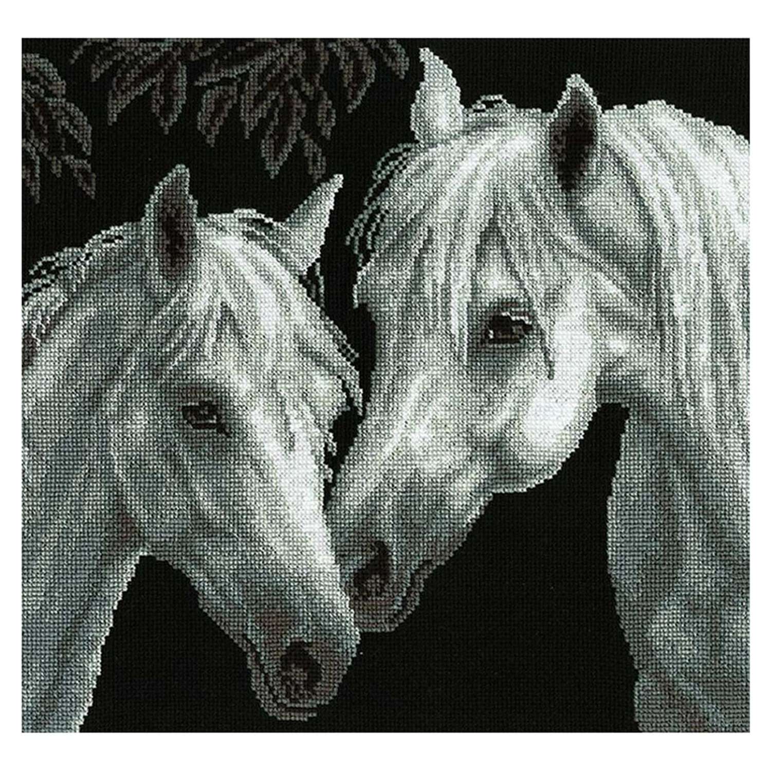 Набор для вышивания крестом Hobby and Pro 687 Белые кони 29х27 см - фото 2