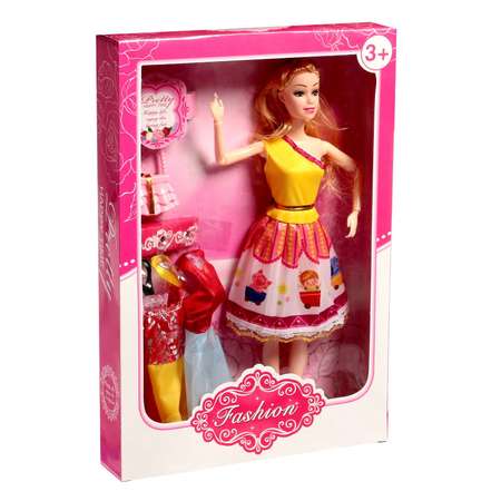 Кукла-модель Sima-Land шарнирная «Наташа» с набором платьев