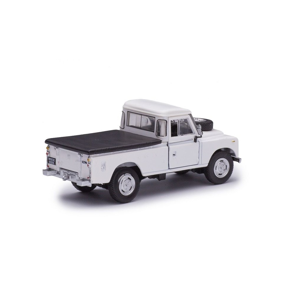 Пикап CARARAMA Land Rover 1:43 без механизмов белый 7863 - фото 4