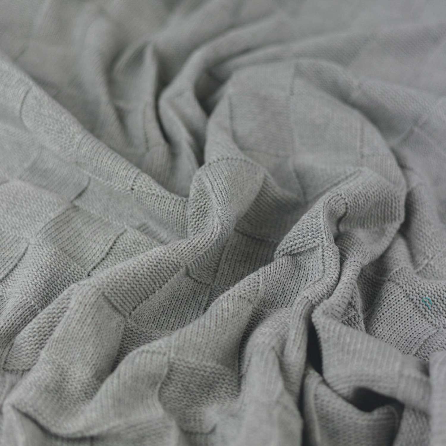 Плед покрывало вязаное 90x110 WARM WHIFF D-08 Светло-серый хлопок 100% конверт на выписку одеяло в коляску в кроватку на лето - фото 4