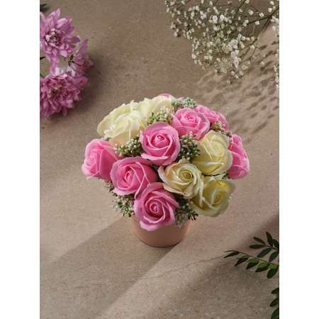 Сувенирное мыло SKUINA Цветочная композиция из 15 бело-розовых роз