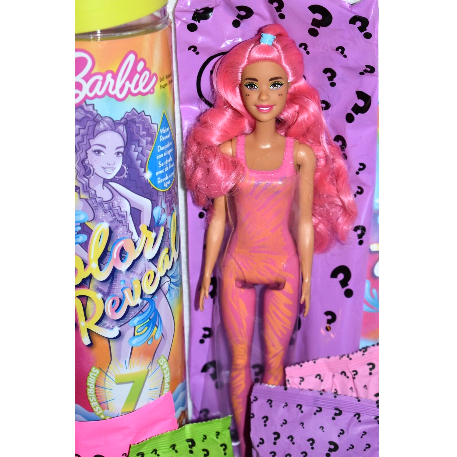 Кукла Barbie Неоновая серия в непрозрачной упаковке (Сюрприз) HCC67 HCC67 - фото 3