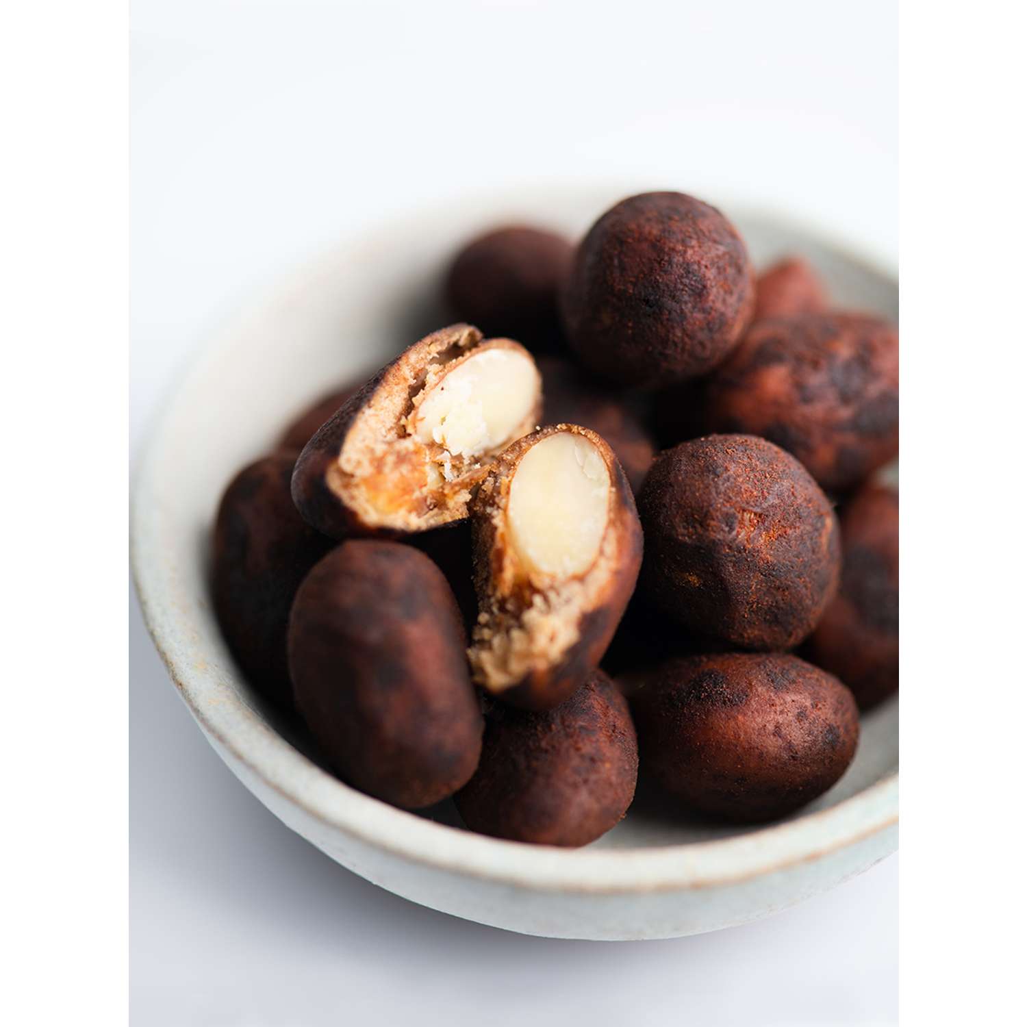Драже ореховое Nattys CRUSH Almond c миндалем в арахисовой пасте и какао 80 гр - фото 2