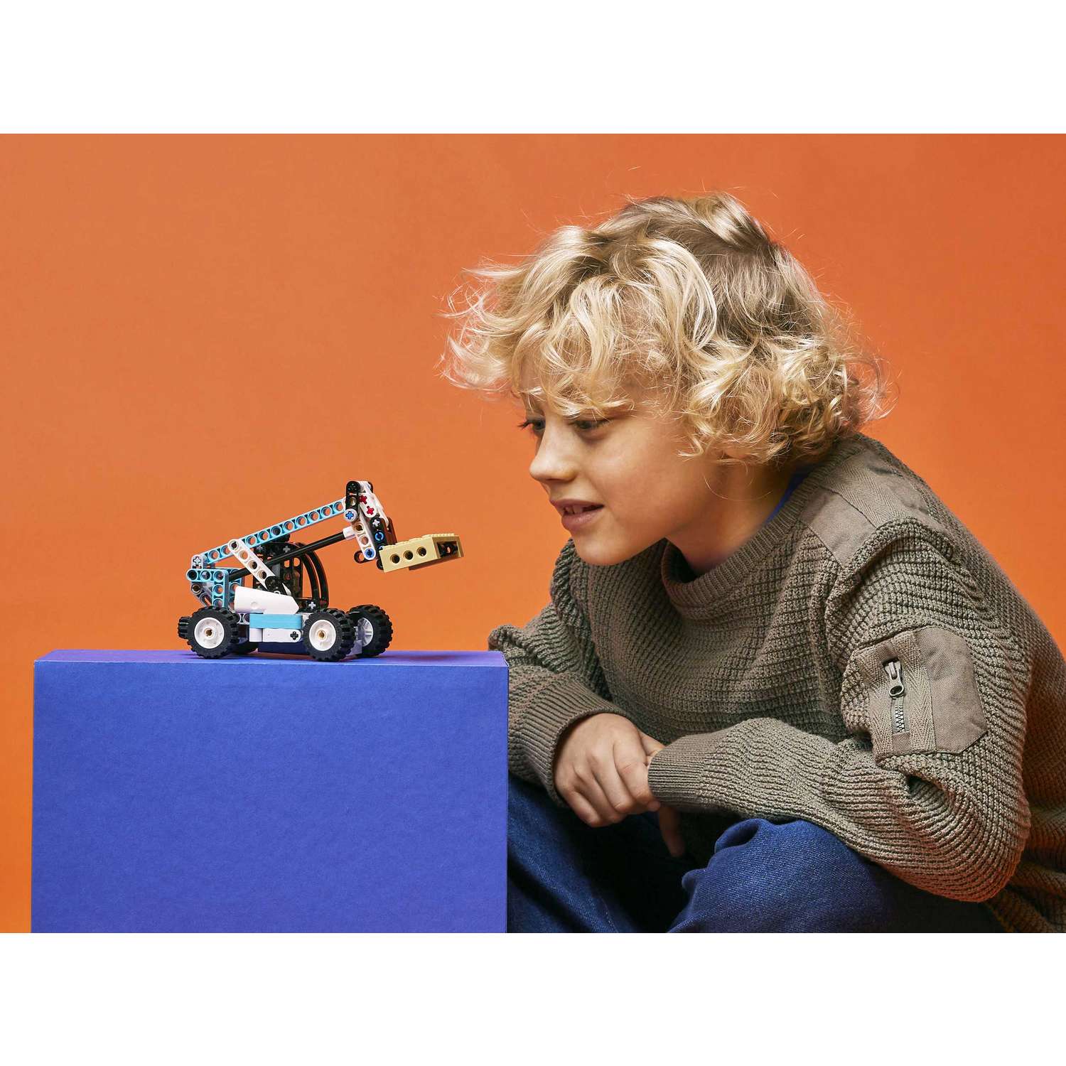 Конструктор LEGO Technic Telehandler Телескопический погрузчик - фото 4