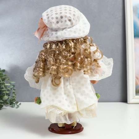 Кукла коллекционная Зимнее волшебство керамика «Шелли в белом платье шляпе и с розой» 30 см