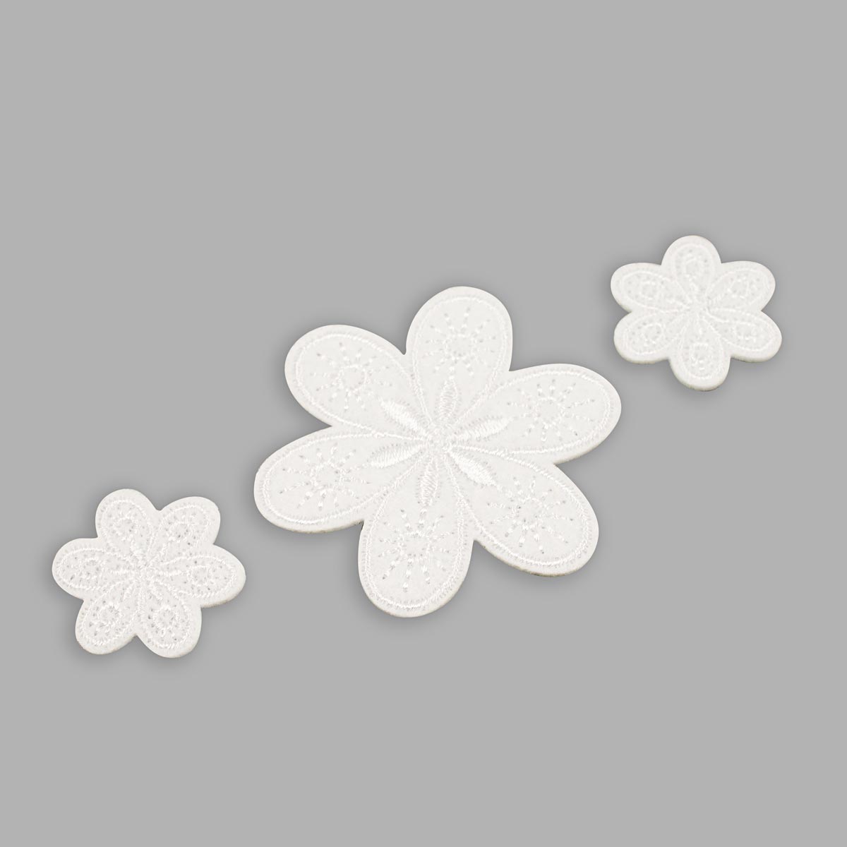 Термоаппликация Prym нашивка Цветы белые 3 шт для ремонта и украшения одежды 926729 - фото 8