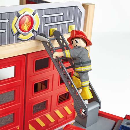 Пожарная машина Hape с водителем E3024_HP