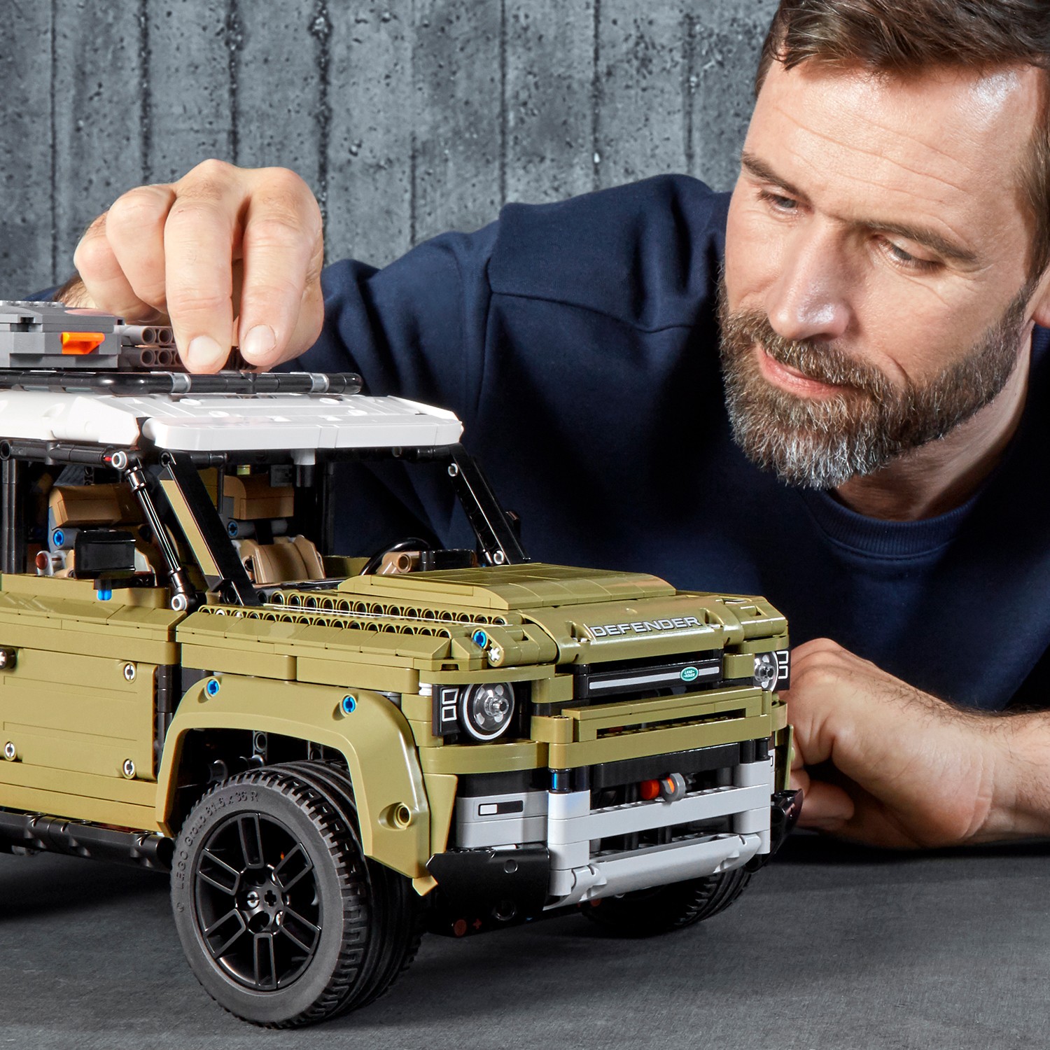 Lego technic land rover sale