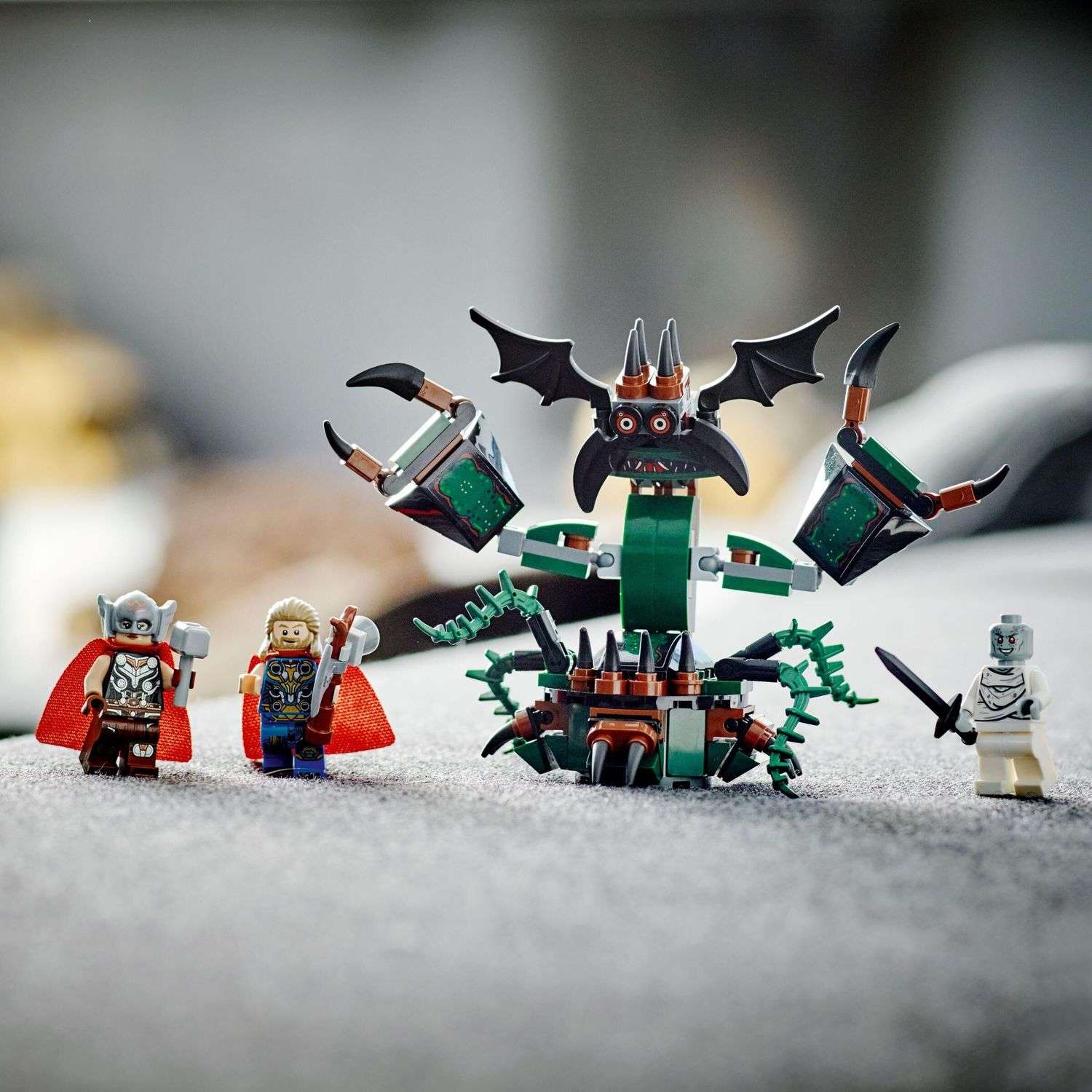 Конструктор LEGO Marvel Super Heroes Attack on New Asgard 76207 - фото 6