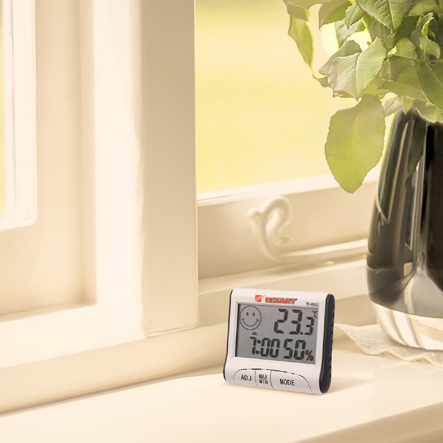 Цифровая метеостанция REXANT комнатная с часами и будильником для измерения температуры и влажности - фото 5