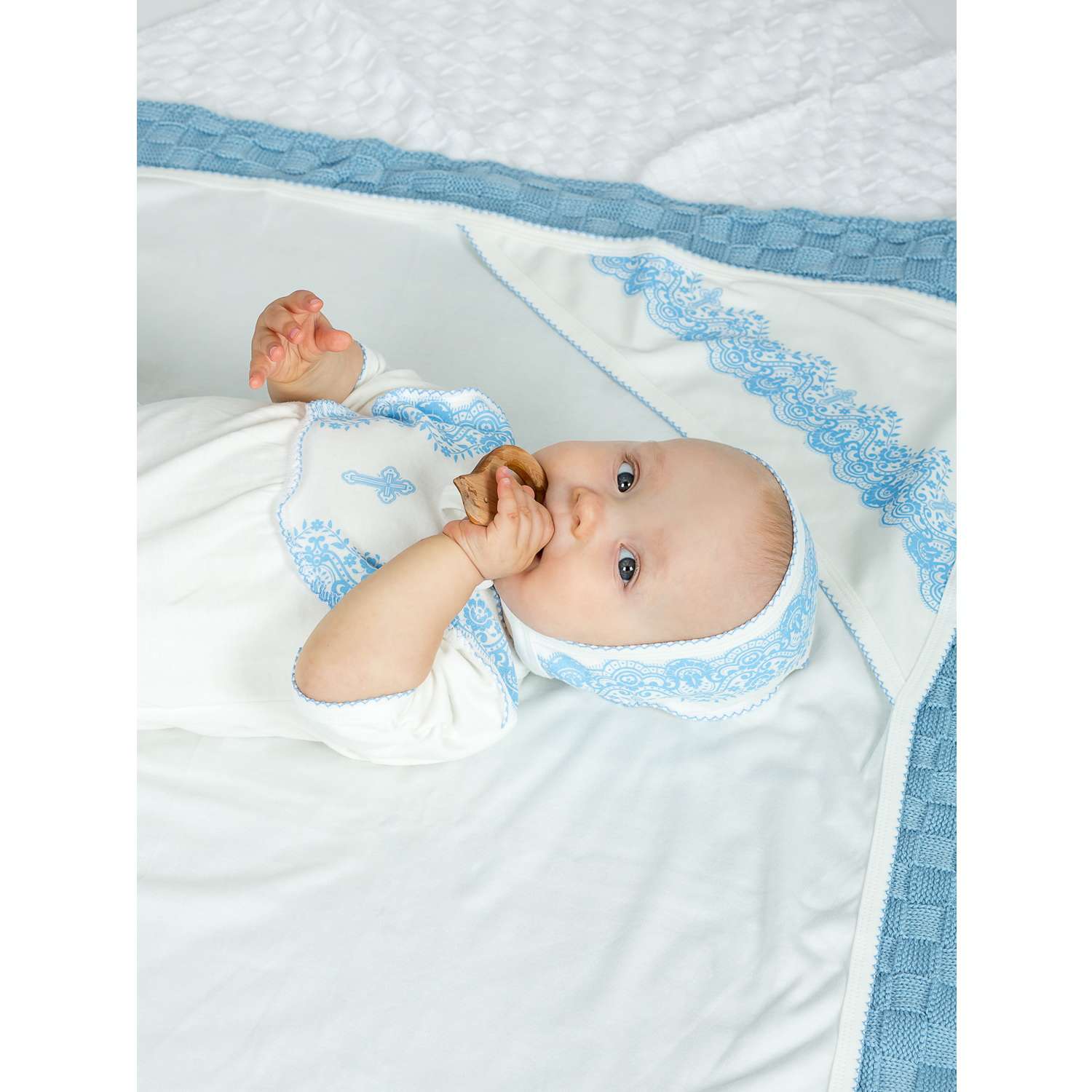 Крестильный набор KiMMi Baby Кб-1308081 молочный-голубой - фото 4