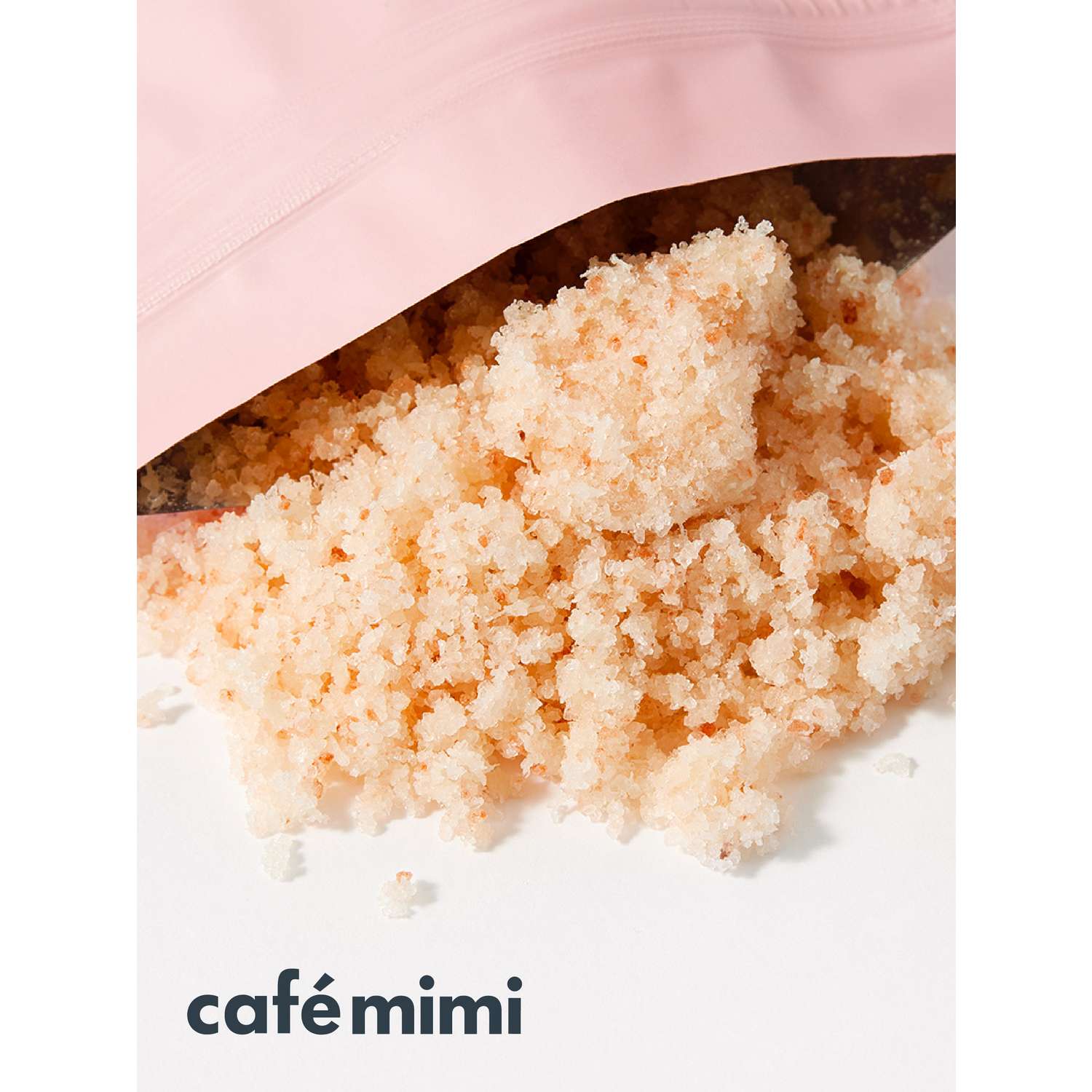 Кокосовый скраб для тела cafe mimi кокос розовая соль 150 мл - фото 3