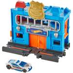 Трек Hot Wheels Прорыв полицейского участка