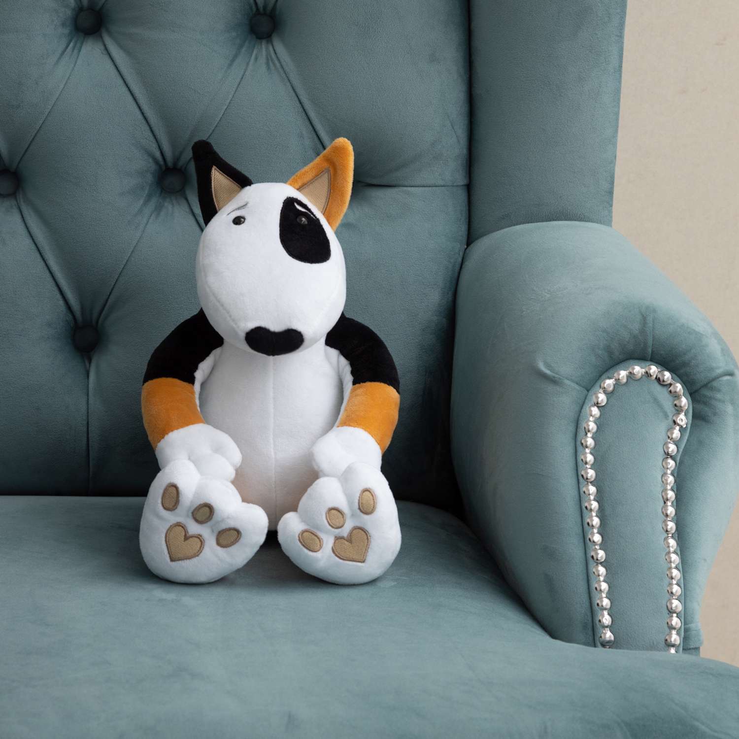 Мягкая игрушка Мягкие игрушки БелайТойс Плюшевая собака Hugo породы бультерьер рыжее ухо 35 см - фото 6