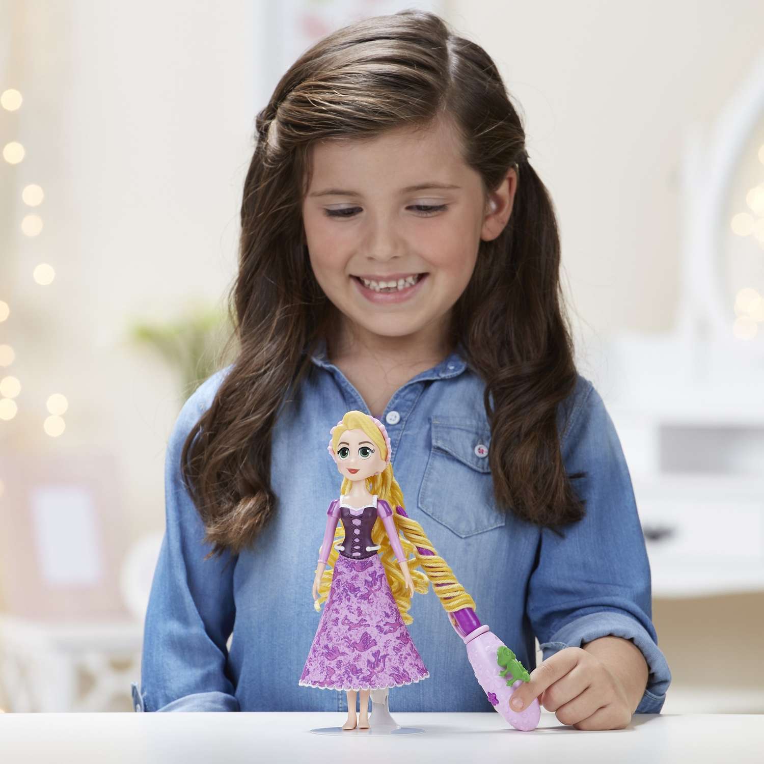 Кукла Princess Рапунцель и набор для укладки E0180EU4 - фото 6