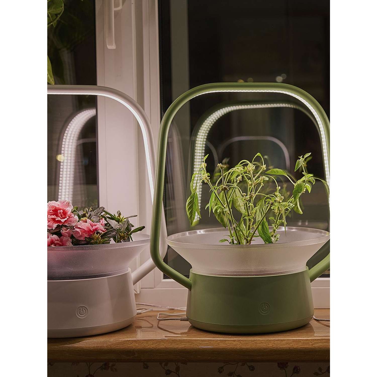 Умный горшок для растений VegeBox с фитолампой V-Basket для выращивания цветов и зелени в грунте и гидропонике - фото 14