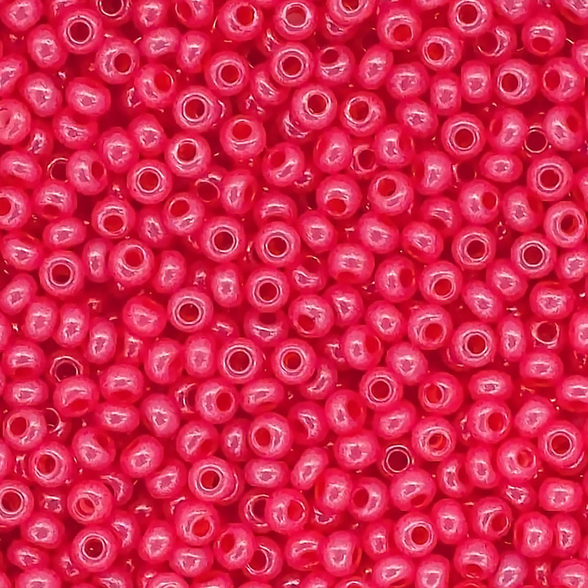 Бисер Preciosa чешский эффект алебастра блестящий с цветным центром 10/0 20 гр Прециоза 17398 розовый - фото 1