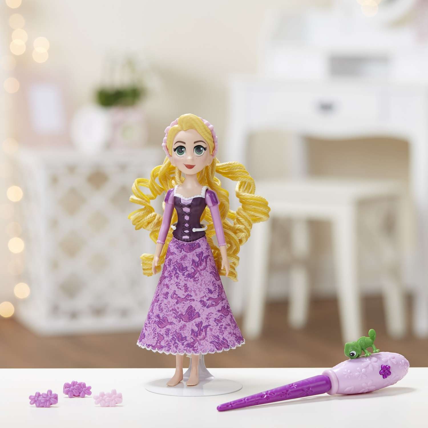 Кукла Princess Рапунцель и набор для укладки E0180EU4 - фото 19