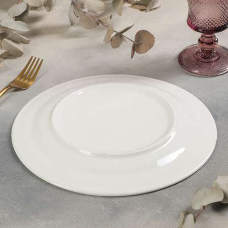 Тарелка Sima-Land фарфоровая обеденная с утолщённым краем White Label d=25 см цвет белый