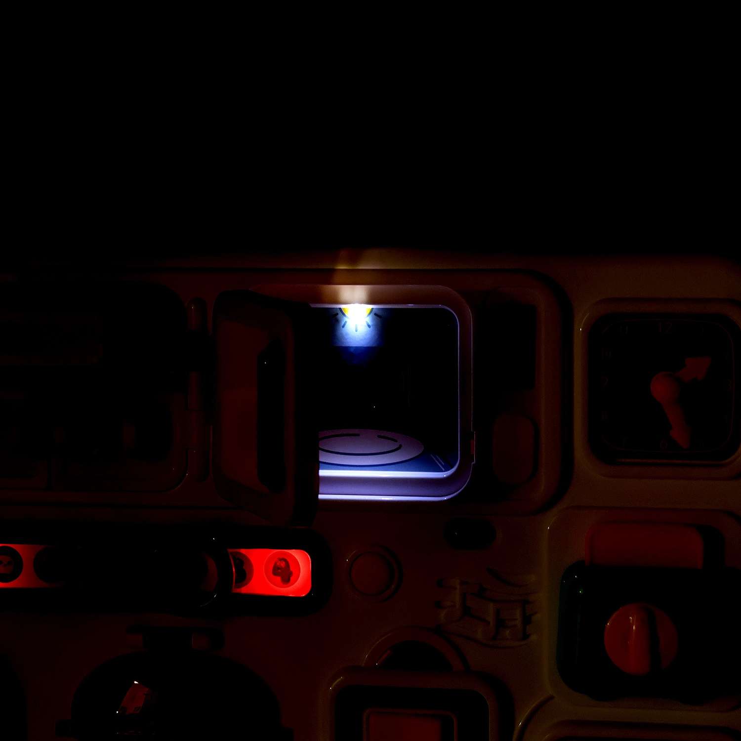 Бизиборд Zabiaka «Моя первая кухня» звуковые и световые эффекты с подвижными элементами - фото 15