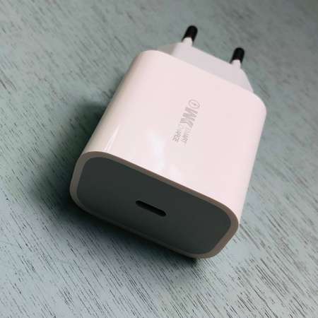 Сетевое зарядное устройство WK Design FAST USB Tepe-C/ 20W/быстрая зарядка для айфон