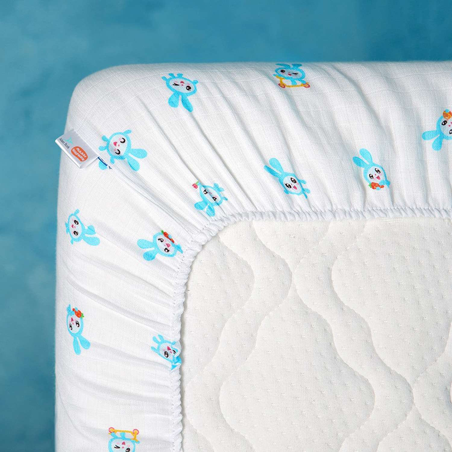 Простыня Adam Stork на резинке муслиновая для детской кроватки Малышарики Крошик 60х120 см - фото 2