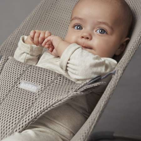 Шезлонг BabyBjorn Bliss Mesh Серый-Бежевый 0060.02