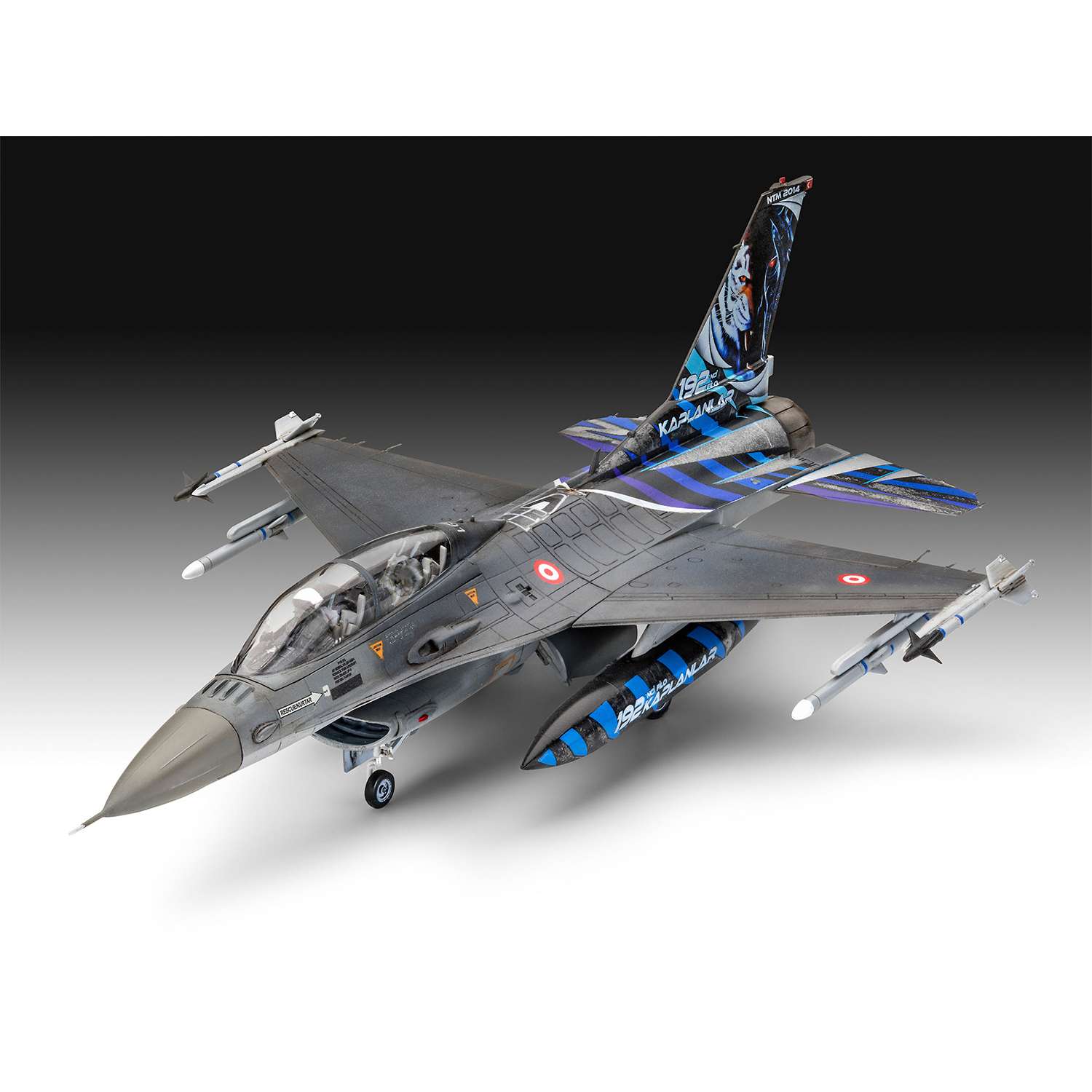 Сборная модель Revell Легкий истребитель F-16D Fighting Falcon 03844 - фото 2