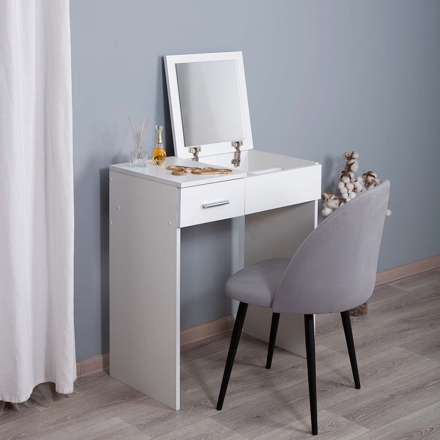 Столик туалетный LETTA Ultra с зеркалом Белое гладкое 700х780х400 - фото 1