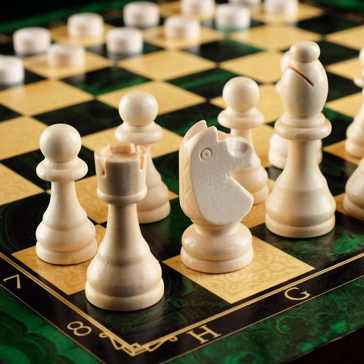 Настольная игра Sima-Land 3 в 1 «Малахит» шахматы шашки нарды доска дерево 40х40 см - фото 3