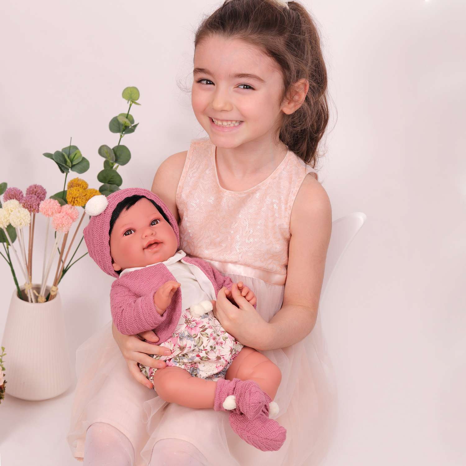Кукла малышка Antonio Juan Реборн Сэнди в розовом 40 см мягконабивная 33069 - фото 5