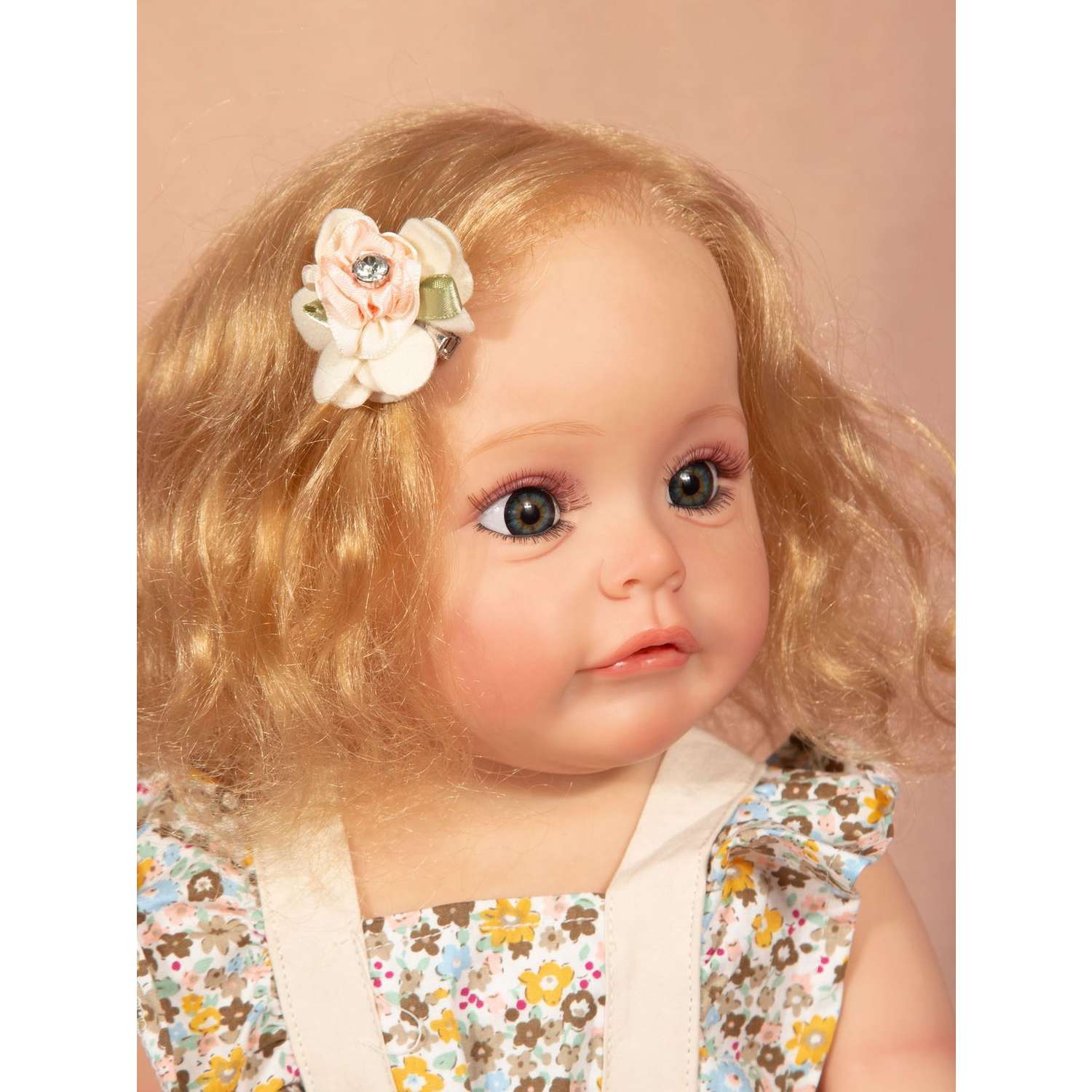 Кукла Реборн Soul Sister виниловая с комплектом одежды и пустышкой 55 см YW-REBORN-55 - фото 9