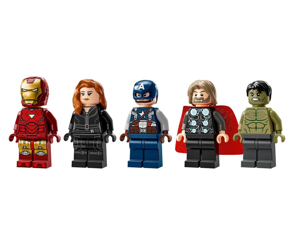 Конструктор LEGO Логотип и минифигурки Marvel 76313 - фото 6