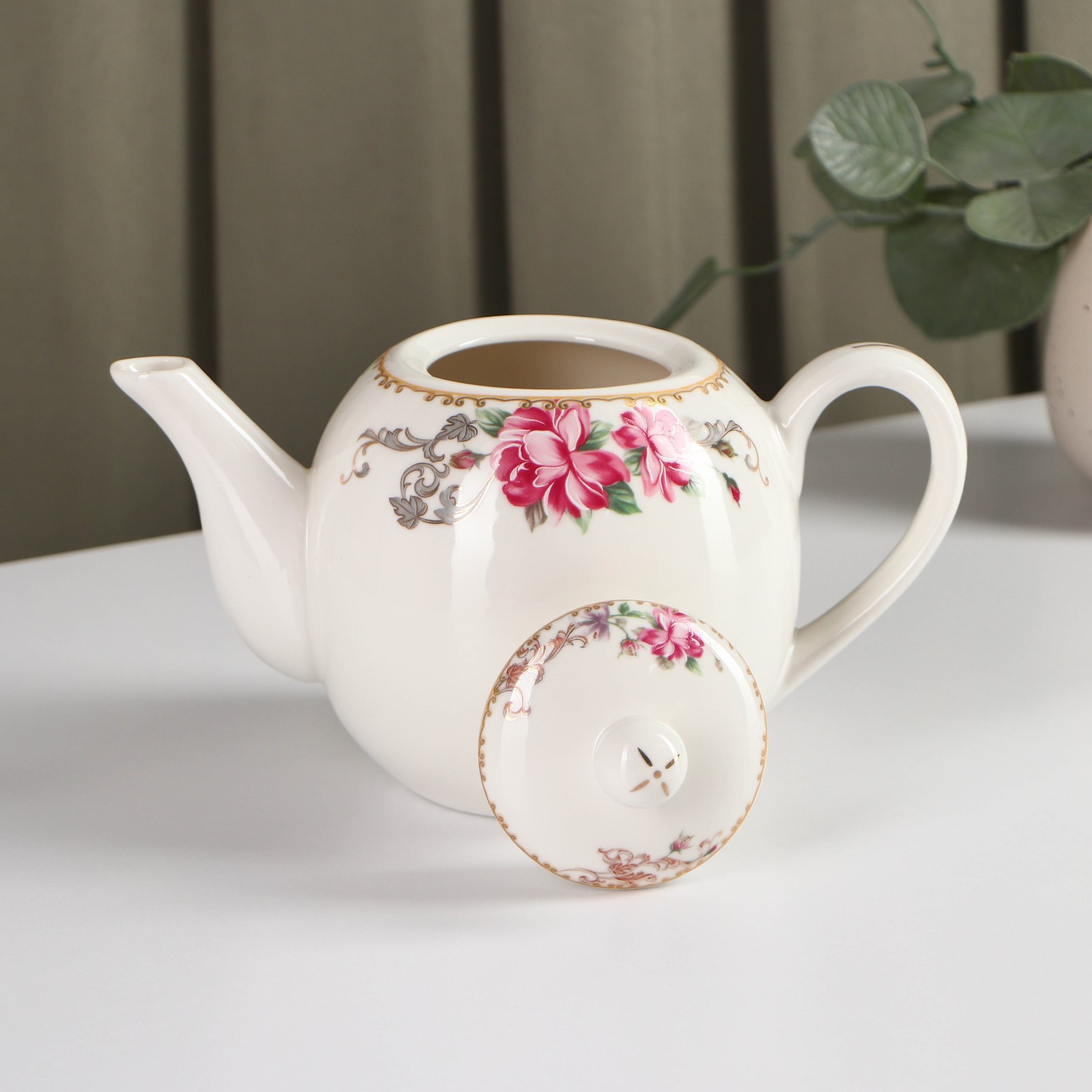 Заварочный чайник Доляна фарфоровый «Аделин» 800 мл цвет белый - фото 2