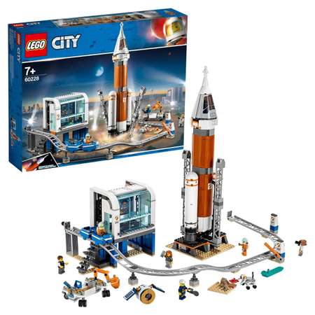 Конструктор LEGO City Space Port Ракета для запуска в далекий космос и пульт управления запуском 60228