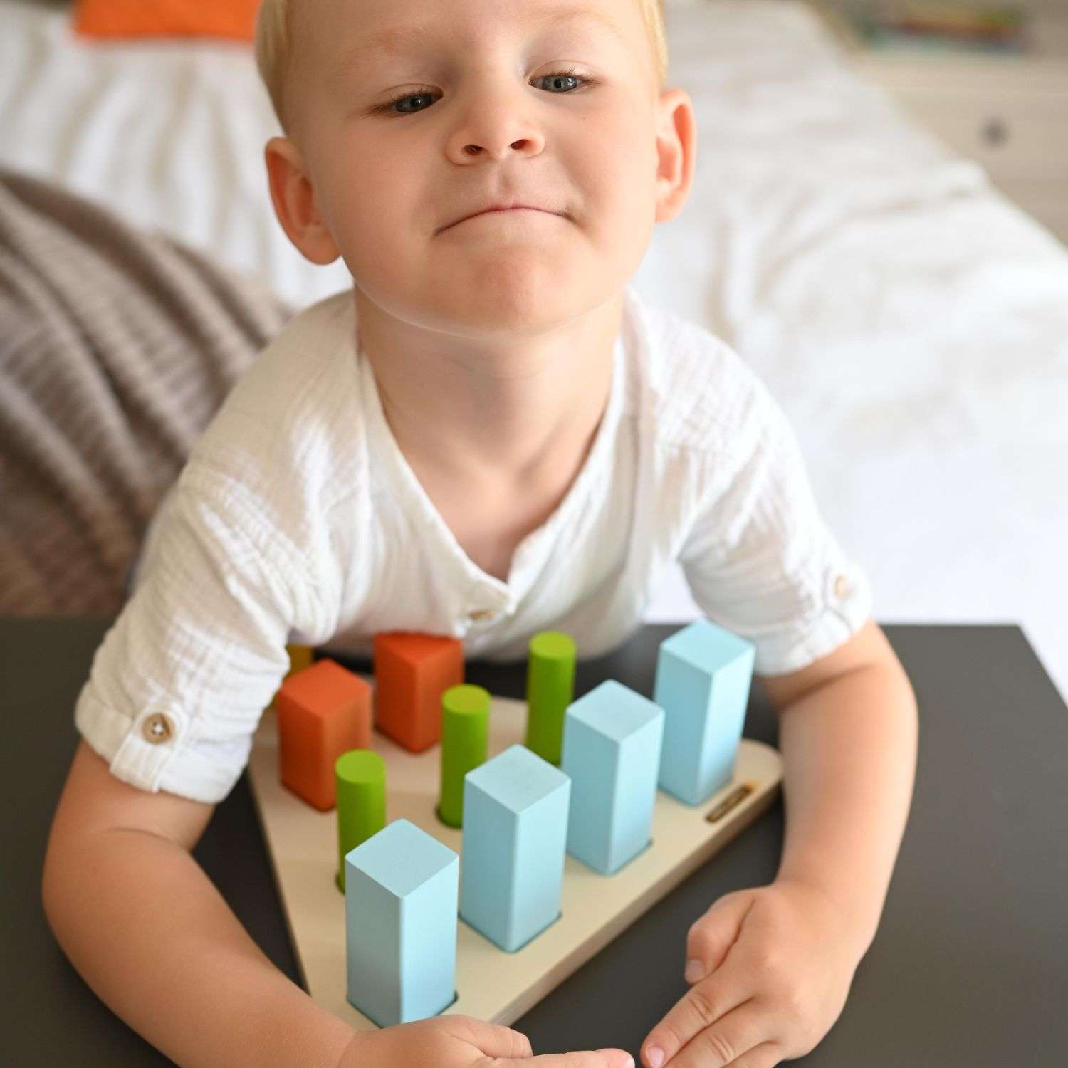 Сортер монтессори Intellectiki Геометрические формы - игрушка развивающая для детей из дерева - фото 3