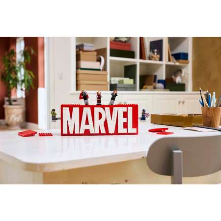 Конструктор детский LEGO Marvel Логотип MARVEL и Минифигурки