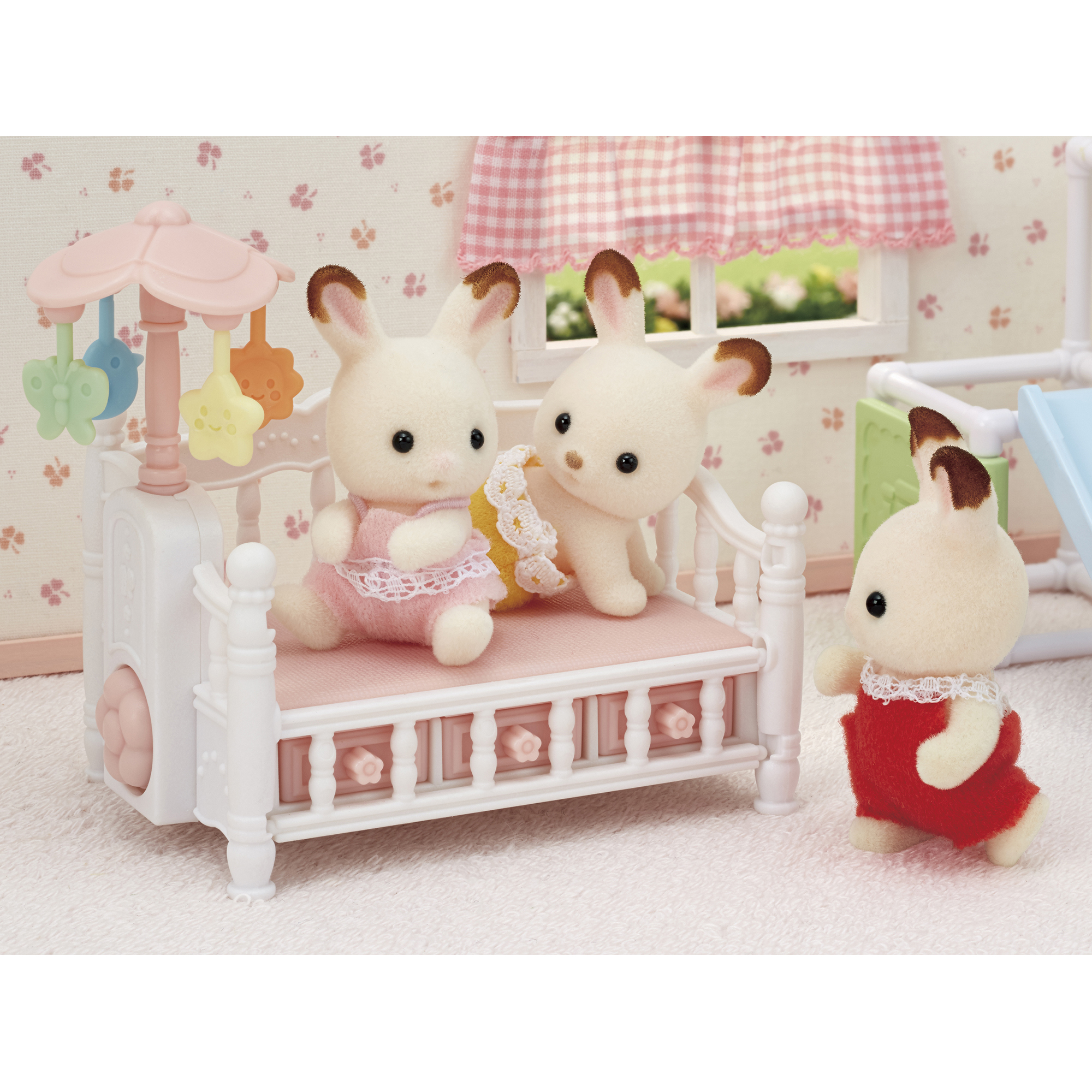 Набор Sylvanian Families Детская кроватка с мобилем 5534 - фото 6