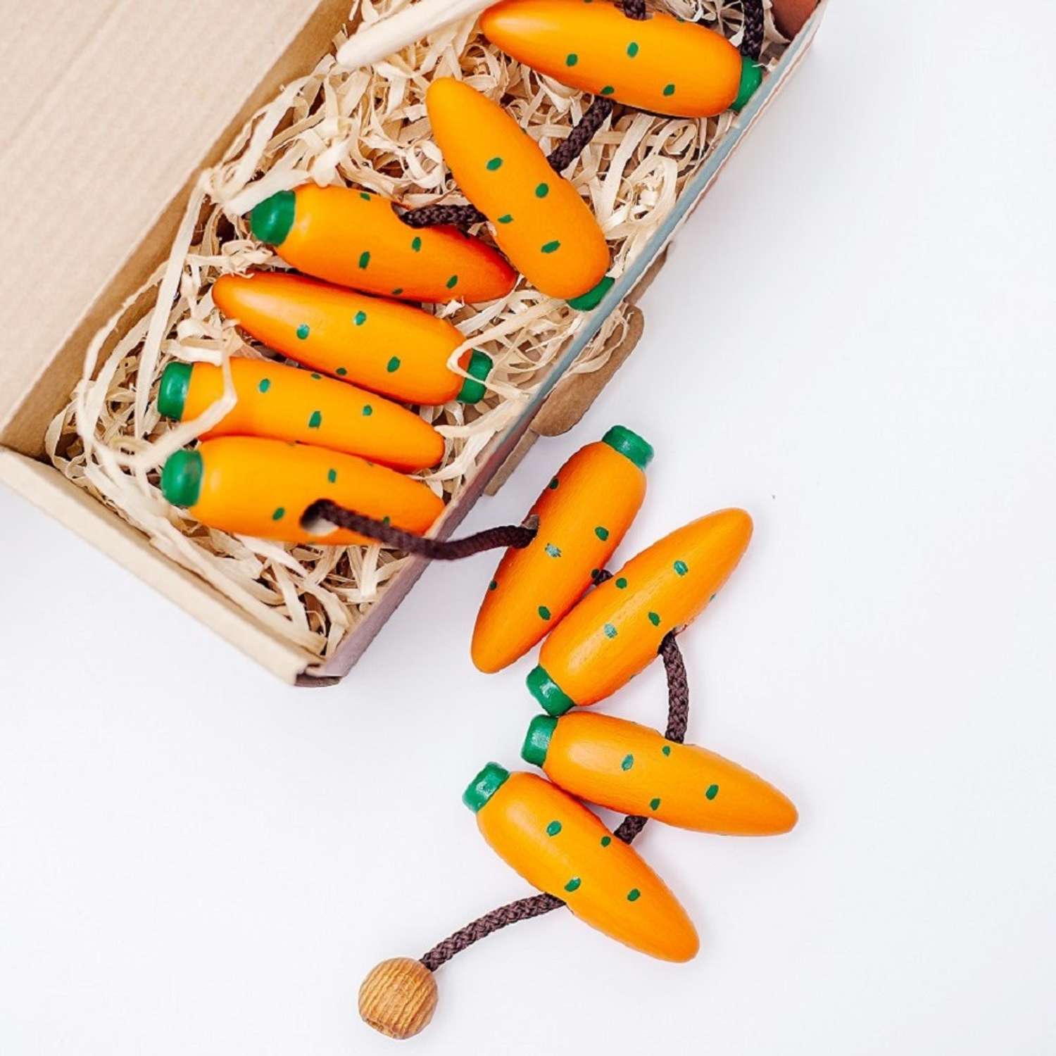 Игра-Шнуровка Mag Wood Морковки Деревянные бусы для детей - фото 5